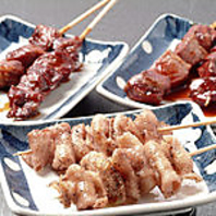 炭火で焼き上げる本格派です。