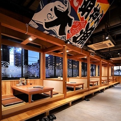 靴を脱いでゆったりとお寛ぎいただけます。