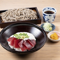 まぐろ山かけ丼と蕎麦