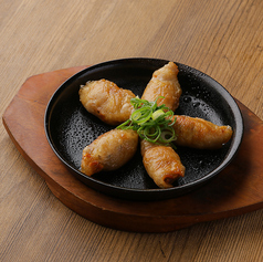 鉄板鶏皮餃子