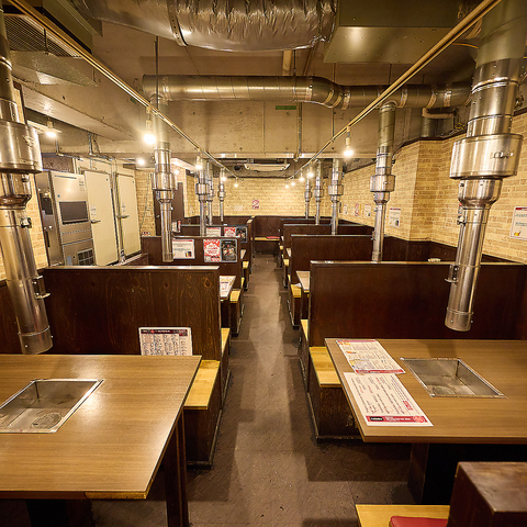 本館の2つ隣に別館はございます♪メインは本館ですのでまずは本館にお越しください。