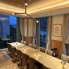 ディナータイムの個室