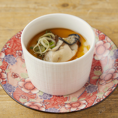 丸ごと牡蠣の中華風茶碗蒸し