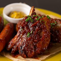 自家製BBQソースのスペアリブ