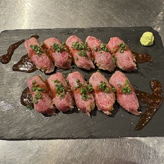 炙り肉寿司 (1カン)