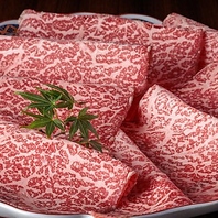 厳選肉と秘伝出汁を組み合わせた贅沢コースのこだわり