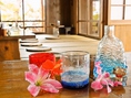 美しい琉球グラスもお楽しみください。雰囲気をグッと盛り上げてくれます。