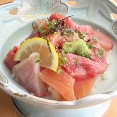 海鮮まかない丼