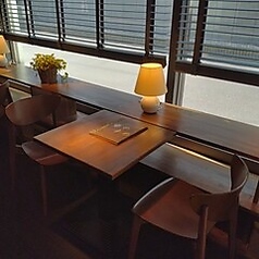 テーブル2名様席