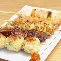 備長炭でジューシーに仕上げる串焼き！種類も豊富♪