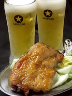冷えたビールと骨付き鳥で乾杯☆