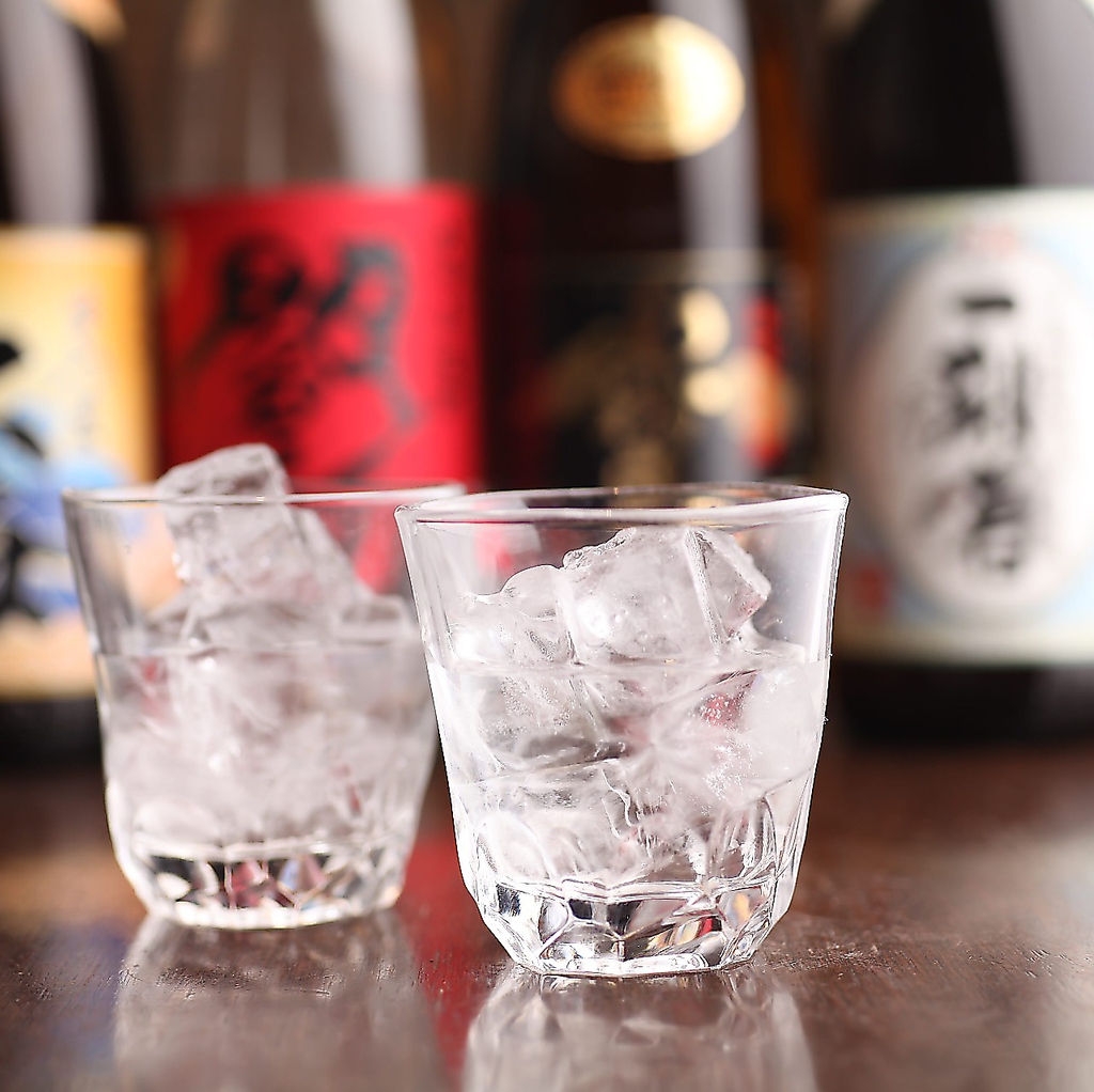 厳選焼酎や女性に嬉しい果実酒・カクテルなど、種類豊富に取り揃えております！