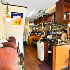 2階は12名様、1階は16名様まで貸切OKです♪パーティーなどにぜひご利用ください。