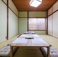 8名様までのお座敷完全個室をご用意しております。