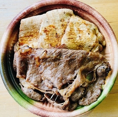 14.名産飛騨牛&美濃ヘルシーポーク【焼肉丼弁当】