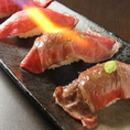 Sinzanでは、様々な創作料理をお出ししています。インスタで人気のお肉寿司もご用意♪この機会にぜひご賞味ください☆