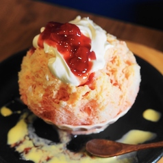 【夏季限定】苺カスタード　氷