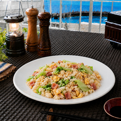 久慈浜シラスと梅肉のチャーハン