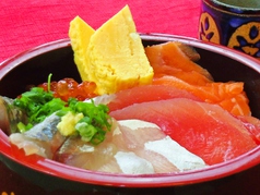 地魚海鮮丼