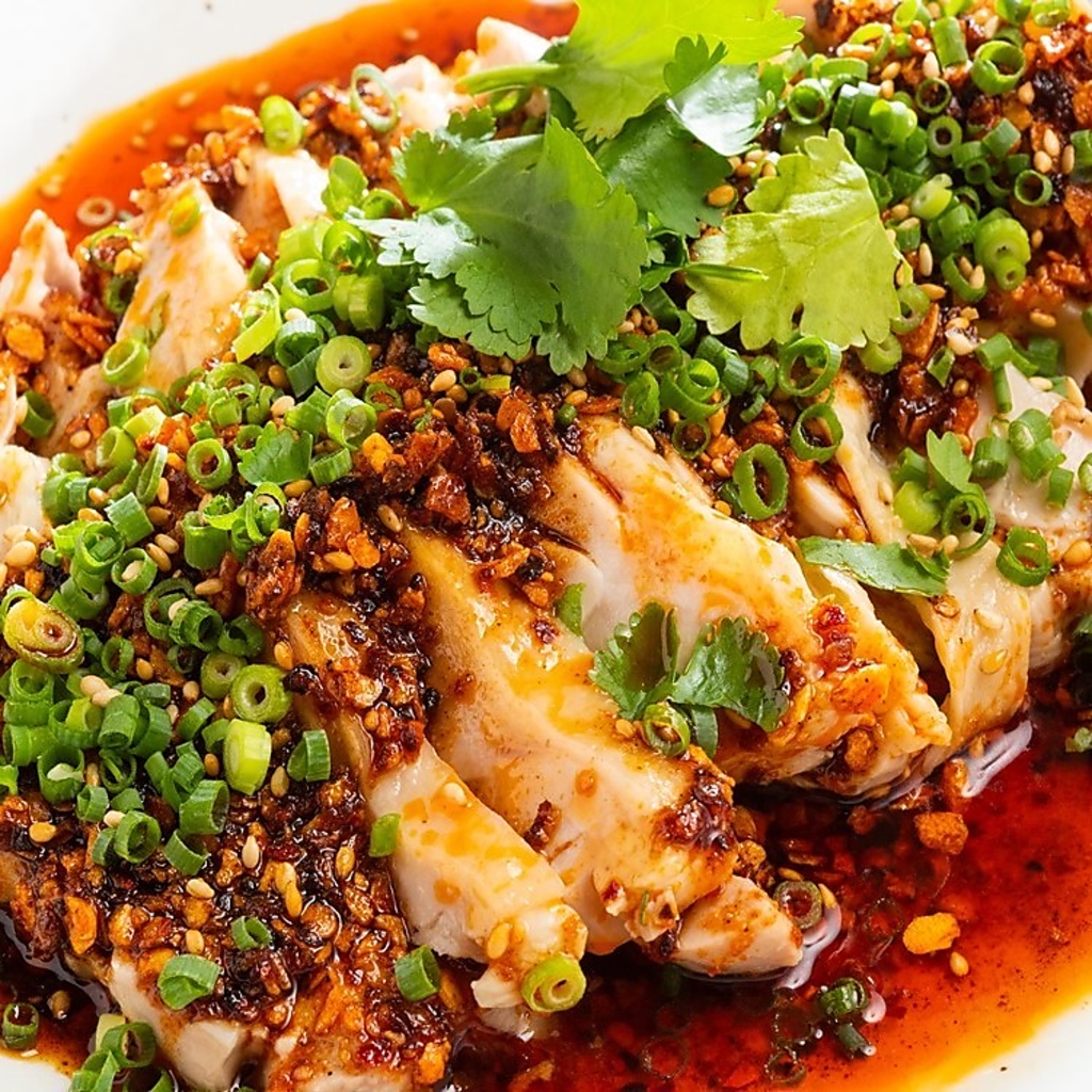 よだれが出るほど美味しい！ビールともよく合うよだれ鶏を心ゆくまで堪能◎