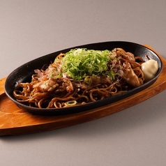ホルモン鉄板焼きそば