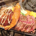 ステーキもハンバーグもエビフライも！ボリュームガッツリよくばりな「ウマバーグ」は当店人気No.1!!