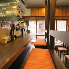 カウンター席は6席ございます。