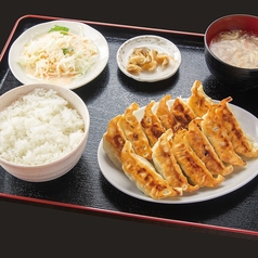 定番人気　W餃子定食