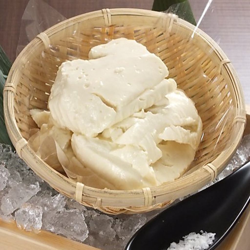 豆富料理は岩内町【上元とうふ店】から直送の豆富を使用してます。