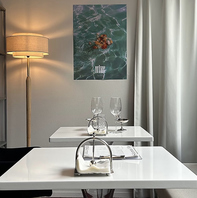 おしゃれな店内で非日常のひとときを