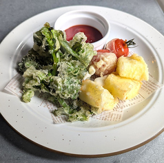 モッツァレラチーズと季節野菜のフリット