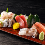 三河湾や近郊の新鮮な魚を市場より毎朝直送で入荷します。本当に美味しい食材をお気軽に！