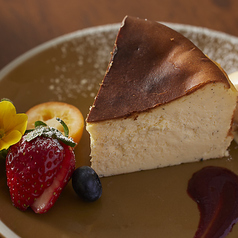 バスク風チーズケーキ　Basque style Cheesecake