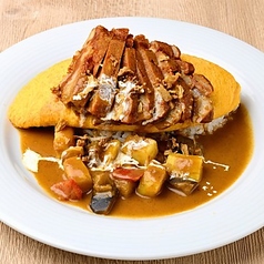 スパイシーチキンと野菜のバターカレーオム※白だしライス使用