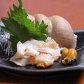 料理メニュー写真 梅貝のお刺身／バター焼き