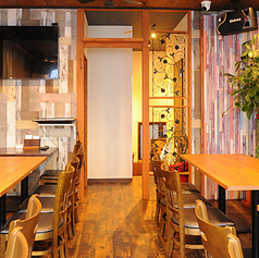 貸切のご利用も大歓迎！仲間との飲み会や会社の宴会に最適な空間をご用意しています。カラオケも完備しており、盛り上がること間違いなし！