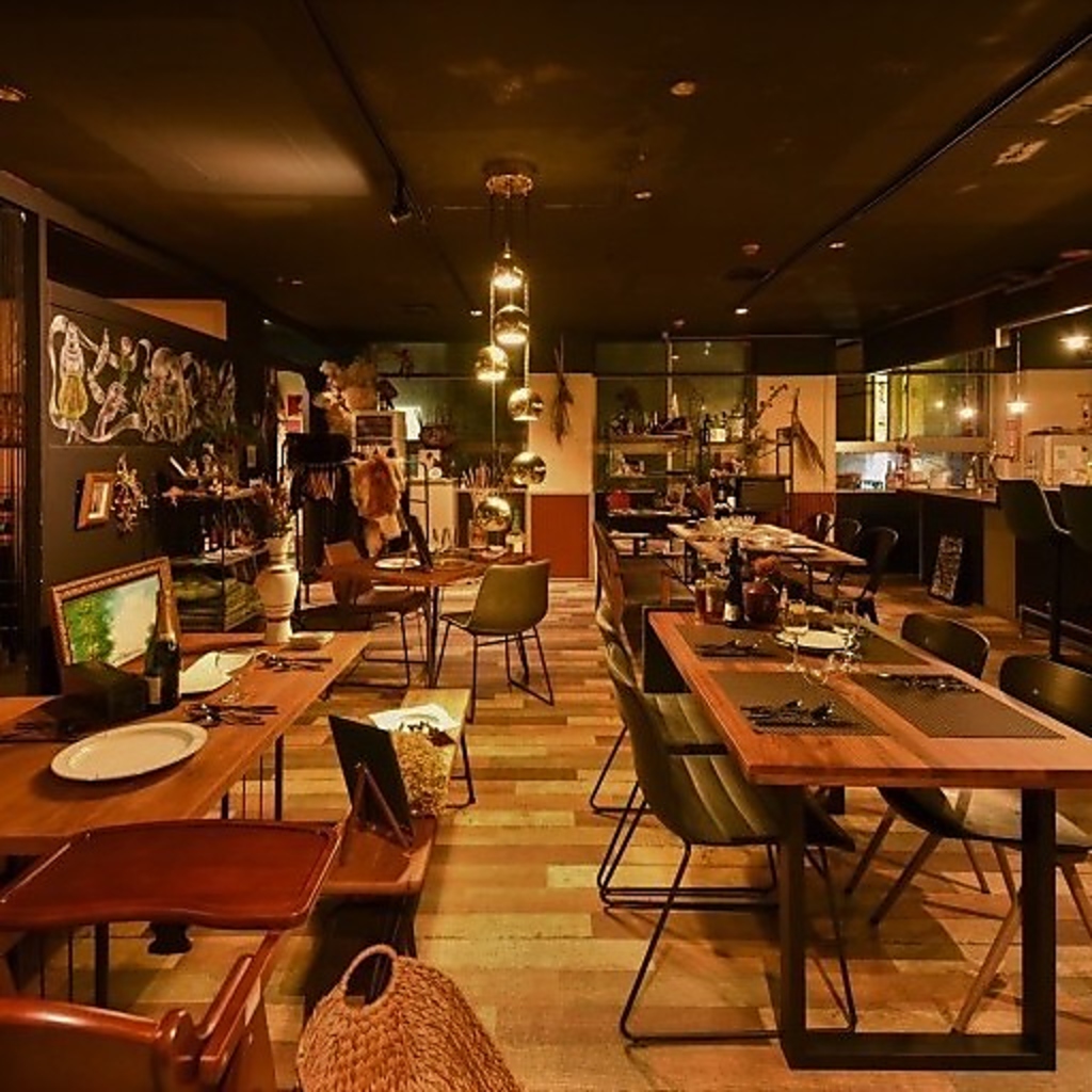 店内貸切は最大70名様まで対応可能◎各種パーティーや結婚式の二次会利用などにもおすすめです！