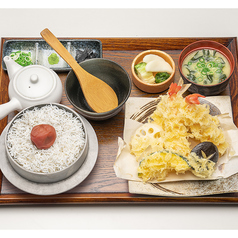 選べる釜飯と天ぷら定食