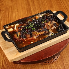 ニンニク風味の骨なし鉄板焼き魚/豆鼓の骨なし鉄板焼き魚