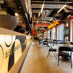 【テーブル席：3名×20テーブル】