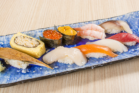 鮮度が自慢の北海道素材を堪能♪テイクアウト可能！本格寿司をご家庭でも！