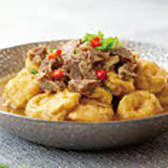 ほぐし豚肉と揚げ豆腐の煮込み