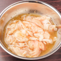 鮮度と味に自信あり！自慢のホルモンを多彩な味付けで。