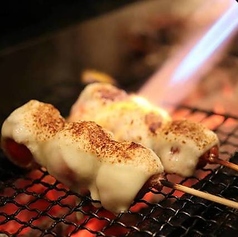 肉巻きトマトチーズ(バジルソースがけ)
