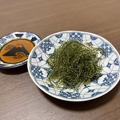 某有名ホテルも使用　『おじぃ』自慢の海ぶどう