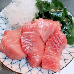 低温調理で仕上げた肉刺しと新鮮な魚刺し◎