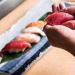 お寿司をはじめ、刺身や一品料理など当店自慢のお料理をご提供！少し贅沢したいときにもお薦めです♪