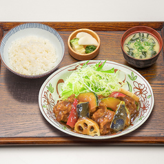 鶏と野菜の黒酢あんかけ定食