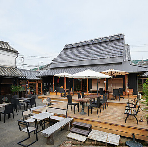 国の有形文化財の建物で、こだわりのBBQと牡丹鍋を堪能できるお店♪