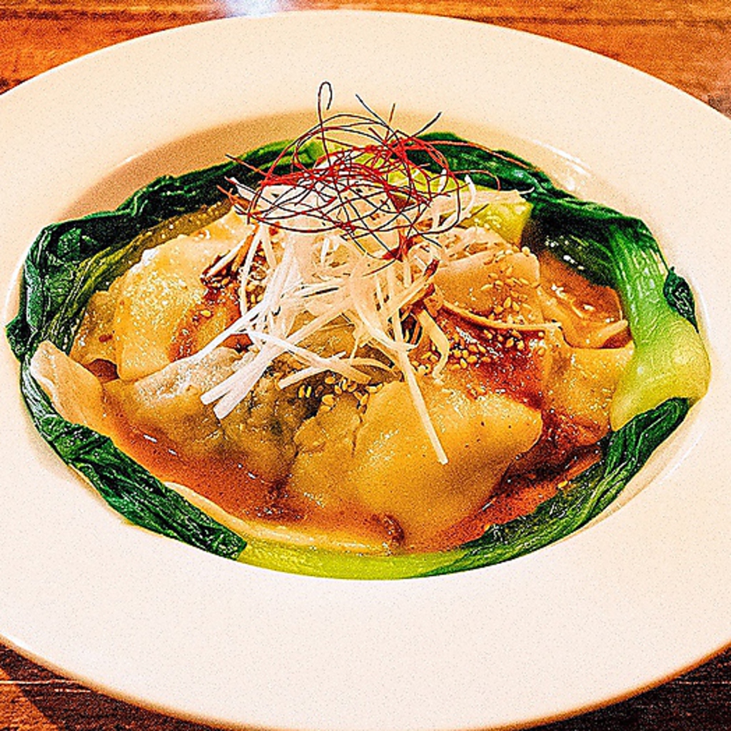 坦々風  でっかい水餃子